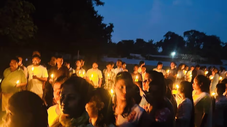 Assam : अमरंगा बारीहाट में न्याय की गूंज, जुबीन गर्ग की याद में सैकड़ों लोगों ने रैली निकाली Assam : अमरंगा बारीहाट में न्याय की गूंज, जुबीन गर्ग की याद में सैकड़ों लोगों ने रैली निकाली