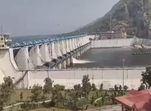 Tonk: पानी की आवक घटने से बीसलपुर बांध में निकासी 89वें दिन भी सीमित Tonk: पानी की आवक घटने से बीसलपुर बांध में निकासी 89वें दिन भी सीमित
