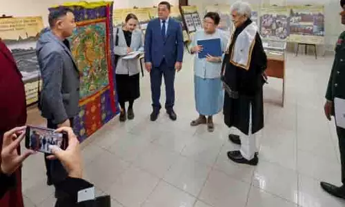 LG ने रूस के एलिस्टा स्थित राष्ट्रीय पुस्तकालय का दौरा किया