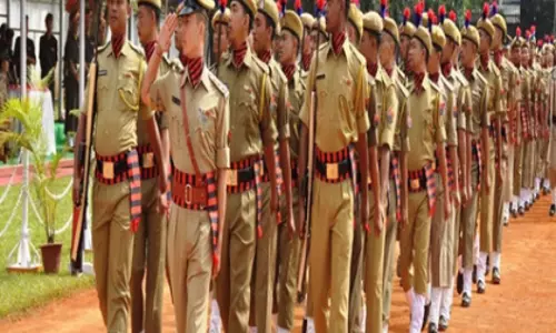 Manipur सरकार ने तीन दशकों बाद पुलिस वर्दी भत्ते में बढ़ोतरी की घोषणा Manipur सरकार ने तीन दशकों बाद पुलिस वर्दी भत्ते में बढ़ोतरी की घोषणा