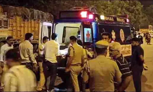Panchkula: तेज रफ्तार ट्रक की चपेट में आने से ट्रैफिक कांस्टेबल की मौत Panchkula: तेज रफ्तार ट्रक की चपेट में आने से ट्रैफिक कांस्टेबल की मौत
