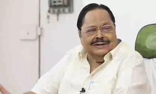 लीडर को हर दिशा में देखना होता है’ — विजय का राज्यपाल पर तंज