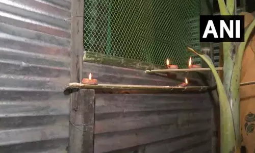 गुवाहाटी में दिवाली की रौनक: स्थानीय लोगों ने घरों और गलियों में जलाए हजारों दीये