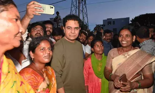 KTR, हरीश राव ने हाइड्रा पीड़ितों, मुसी रिवरफ्रंट परियोजना के विस्थापितों के साथ दिवाली मनाई