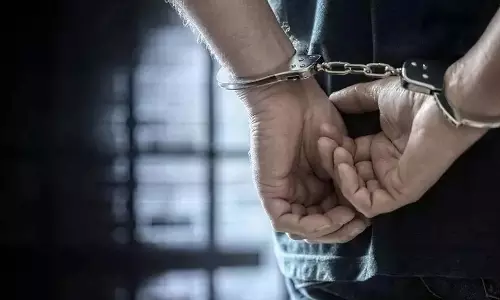 जुआ फड़ पर पुलिस की रेड, चार आरोपी गिरफ्तार