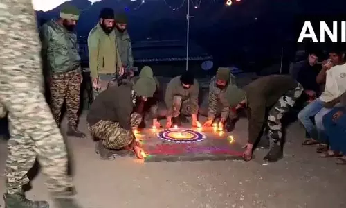 कठुआ के बानी में जवानों ने प्रियजनों से दूर मनाई दिवाली कठुआ के बानी में जवानों ने प्रियजनों से दूर मनाई दिवाली