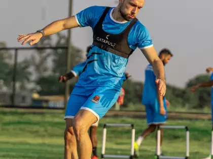 समीर ज़ेल्जकोविच ने पंजाब FC से जुड़ते ही जताई खुशी समीर ज़ेल्जकोविच ने पंजाब FC से जुड़ते ही जताई खुशी