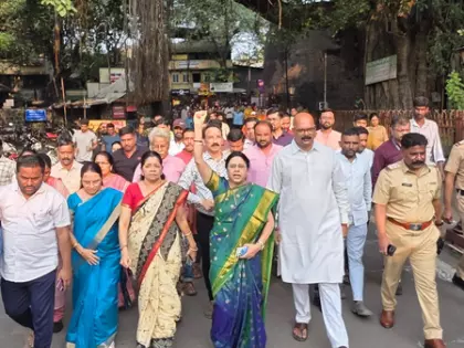 शनिवार वाड़ा में नमाज के बाद शुद्धिकरण समारोह पर विवाद शनिवार वाड़ा में नमाज के बाद शुद्धिकरण समारोह पर विवाद