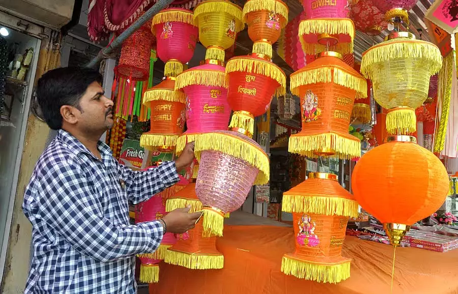 Vijayapura : डोम सिटी में दिवाली सेलिब्रेशन Vijayapura : डोम सिटी में दिवाली सेलिब्रेशन