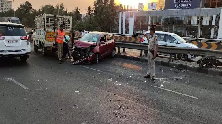 Bhopal में तेज रफ्तार जीप ने दो मोटरसाइकिलों को टक्कर मार दी, दो की मौत Bhopal में तेज रफ्तार जीप ने दो मोटरसाइकिलों को टक्कर मार दी, दो की मौत
