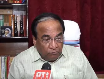 कोलकाता: TMC का आरोप – लोकपाल ने BMW खरीद कर खोई उद्देश्य की दिशा कोलकाता: TMC का आरोप – लोकपाल ने BMW खरीद कर खोई उद्देश्य की दिशा