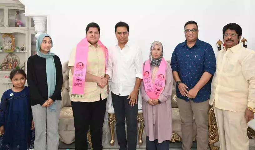 भाजपा अल्पसंख्यक मोर्चा के सोशल मीडिया संयोजक BRS में शामिल भाजपा अल्पसंख्यक मोर्चा के सोशल मीडिया संयोजक BRS में शामिल