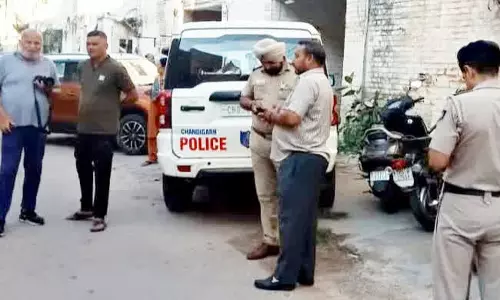 मानसिक रोगी बेटे ने की मां की हत्या, चिल्लाने की आवाज सुनकर दौड़े पड़ोसी