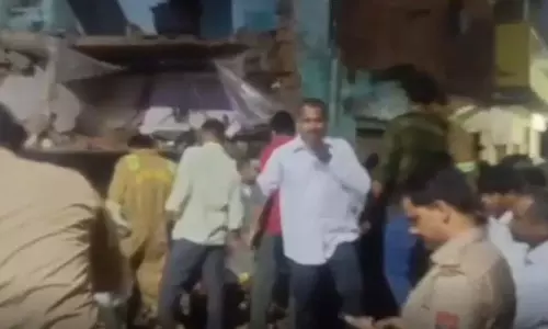 दीपावली के दिन बड़ा हादसा, इलाके में हड़कंप दीपावली के दिन बड़ा हादसा, इलाके में हड़कंप