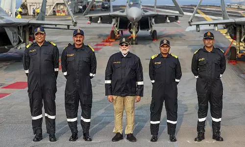 भारत माओवादियों को खत्म करने की कगार पर: PM Modi भारत माओवादियों को खत्म करने की कगार पर: PM Modi