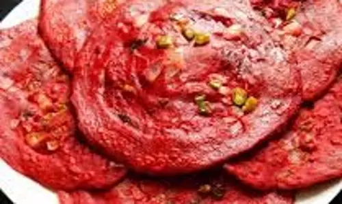 Beetroot Cheela: स्वाद से भरपूर चुकंदर का चीला मिनटों में होगा तैयार,नोट करें विधि Beetroot Cheela: स्वाद से भरपूर चुकंदर का चीला मिनटों में होगा तैयार,नोट करें विधि