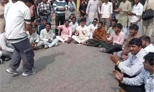 MP News: तेज़ रफ्तार ट्रक ने ली दो जिंदगियां, आक्रोश में उतरे लोग