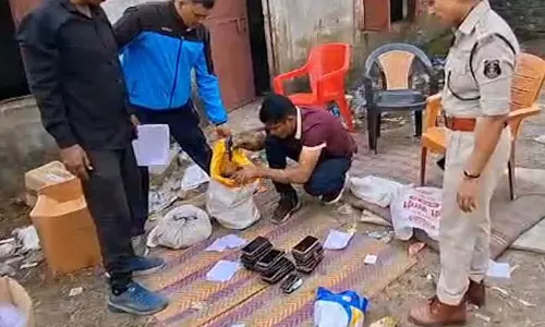 200 से अधिक जुआरी गिरफ्तार, दर्जनों अड्डों में पुलिस की पड़ी रेड