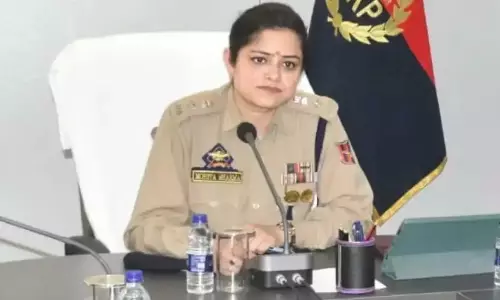 Kathua: कठुआ एसएसपी मोहिता शर्मा ने दीपावली पर जनता को बधाई दी