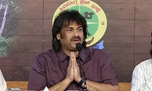 सरकारी स्कूलों के विकास की देखरेख के लिए गवर्निंग बॉडी बनाई गई: Madhu Bangarappa सरकारी स्कूलों के विकास की देखरेख के लिए गवर्निंग बॉडी बनाई गई: Madhu Bangarappa