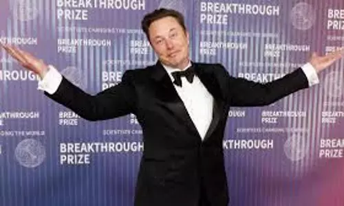 Tesla के सीईओ एलन मस्क ने दिवाली की शुभकामनाएं दीं Tesla के सीईओ एलन मस्क ने दिवाली की शुभकामनाएं दीं
