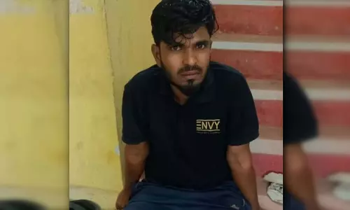 कांस्टेबल हत्या का आरोपी अस्पताल से भागने की कोशिश में निजामाबाद में मुठभेड़ में मारा गया कांस्टेबल हत्या का आरोपी अस्पताल से भागने की कोशिश में निजामाबाद में मुठभेड़ में मारा गया