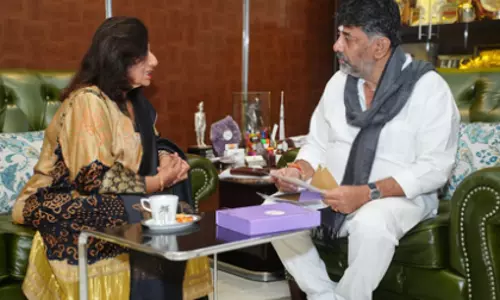 बायोकॉन चेयरपर्सन किरण मजूमदार-शॉ ने Karnataka नेतृत्व से की अहम बातचीत