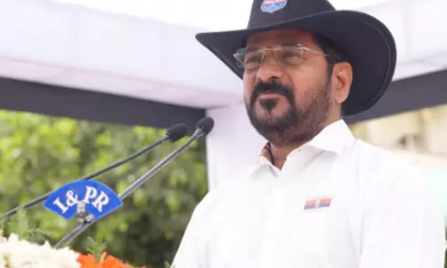 तेलंगाना CM का माओवादियों से आह्वान: आत्मसमर्पण करें, मुख्यधारा में लौटें तेलंगाना CM का माओवादियों से आह्वान: आत्मसमर्पण करें, मुख्यधारा में लौटें