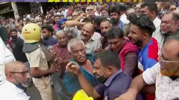 Kerala: सीएम दौरे से पहले पलायम बाजार विवाद ने भड़का विवाद