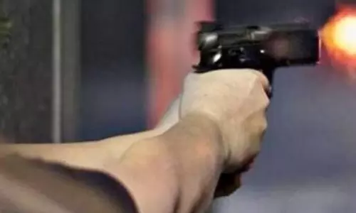 Delhi: तुर्कमान गेट के पास गोलीबारी की घटना में 72 वर्षीय व्यक्ति घायल Delhi: तुर्कमान गेट के पास गोलीबारी की घटना में 72 वर्षीय व्यक्ति घायल