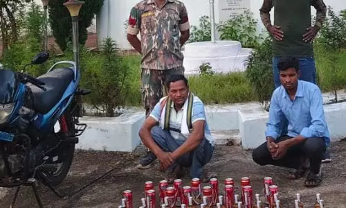 उड़ीसा के शराब तस्करों पर बड़ी कार्यवाही, धमतरी में दो दबोचे गए उड़ीसा के शराब तस्करों पर बड़ी कार्यवाही, धमतरी में दो दबोचे गए