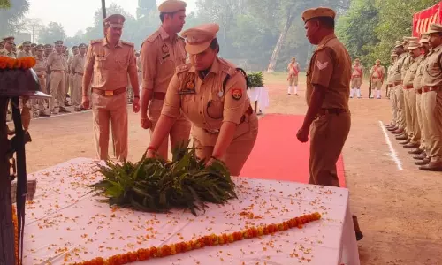 Dehradun: पुलिस स्मृति दिवस पर शहीद पुलिसकर्मियों के सम्मान में समारोह Dehradun: पुलिस स्मृति दिवस पर शहीद पुलिसकर्मियों के सम्मान में समारोह
