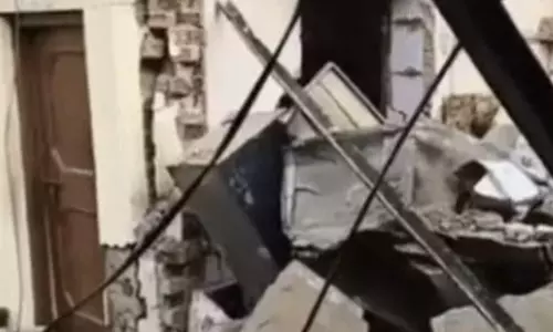 Faridabad: सिलेंडर ब्लास्ट में मासूम की मौत, परिवार सदमे में Faridabad: सिलेंडर ब्लास्ट में मासूम की मौत, परिवार सदमे में