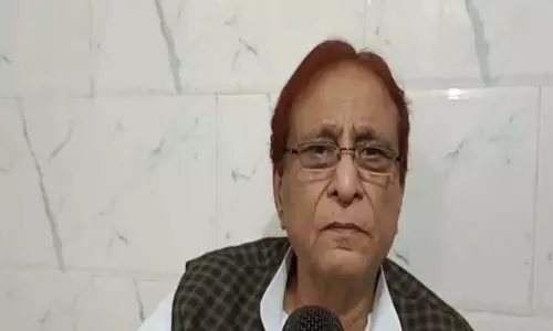 आई लव मुहम्मद विवाद पर Azam Khan ने कहा, यह सौहार्द बिगाड़ने की साजिश आई लव मुहम्मद विवाद पर Azam Khan ने कहा, यह सौहार्द बिगाड़ने की साजिश