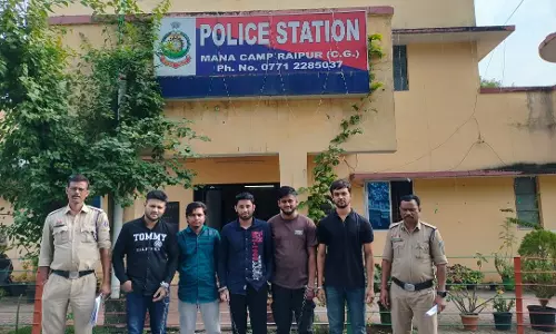 100 बदमाश गिरफ्तार, रायपुर शहर में पुलिस बल अलर्ट पर 100 बदमाश गिरफ्तार, रायपुर शहर में पुलिस बल अलर्ट पर