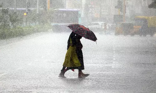 Bengal की खाड़ी में दबाव बढ़ने से तमिलनाडु में रेड और ऑरेंज अलर्ट Bengal की खाड़ी में दबाव बढ़ने से तमिलनाडु में रेड और ऑरेंज अलर्ट
