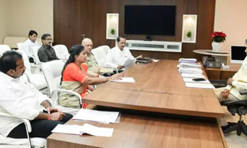 आंध्र प्रदेश के CM ने हत्या पीड़ित परिवार के लिए मुआवजे की घोषणा की आंध्र प्रदेश के CM ने हत्या पीड़ित परिवार के लिए मुआवजे की घोषणा की