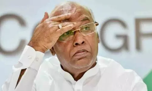 Kharge ने कहा, कांग्रेस तेलंगाना में सत्ता हासिल करने में विफल रही Kharge ने कहा, कांग्रेस तेलंगाना में सत्ता हासिल करने में विफल रही
