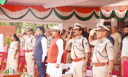 पुलिस स्मृति दिवस: MP के CM ने पुलिस कर्मियों को श्रद्धांजलि दी पुलिस स्मृति दिवस: MP के CM ने पुलिस कर्मियों को श्रद्धांजलि दी
