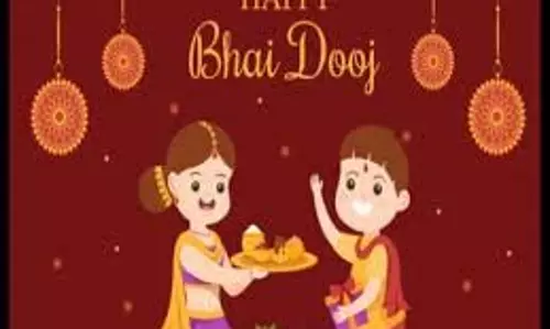 Bhai Dooj  2025: सिर्फ 2 घंटे 15 मिनट का शुभ मुहूर्त, शिववास योग में तिलक से मिलेगा दोगुना फल