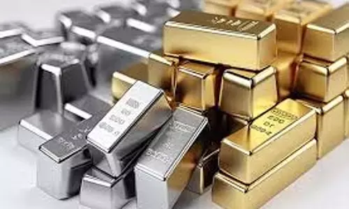 Gold - silver औंधे मुंह गिरे: 4 साल की सबसे बड़ी गिरावट, जानिए क्यों टूटा बाजार