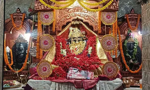 Tamluk की श्यामा वंदना की शुरुआत देवी बरगाभिमा की पूजा से होती है