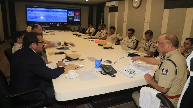 नुआपाड़ा उपचुनाव: DGP YB खुरानिया ने वरिष्ठ अधिकारियों के साथ सुरक्षा तैयारियों की समीक्षा की