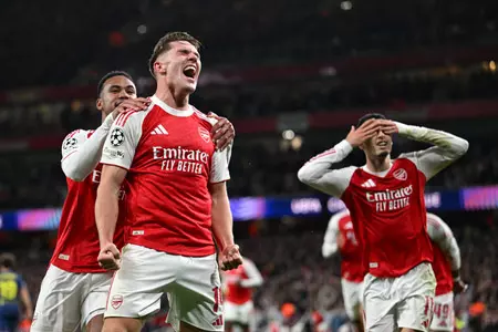 चैंपियंस लीग: आर्सेनल ने एटलेटिको मैड्रिड को 4-0 से रौंदा, विक्टर बने मैच के हीरो चैंपियंस लीग: आर्सेनल ने एटलेटिको मैड्रिड को 4-0 से रौंदा, विक्टर बने मैच के हीरो