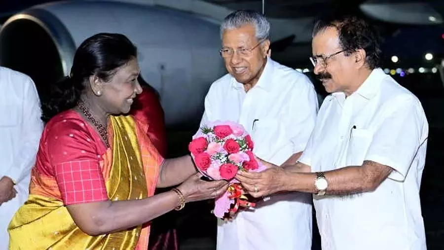 President द्रौपदी मुर्मू सबरीमाला में भगवान अयप्पा मंदिर में पूजा करेंगी President द्रौपदी मुर्मू सबरीमाला में भगवान अयप्पा मंदिर में पूजा करेंगी
