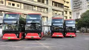 Mumbai: अक्टूबर हीट में यात्रियों ने चुनी एसी बसें Mumbai: अक्टूबर हीट में यात्रियों ने चुनी एसी बसें