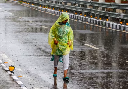 Andhra Pradesh: रायलसीमा और दक्षिणी तट पर भारी बारिश के कारण अलर्ट जारी Andhra Pradesh: रायलसीमा और दक्षिणी तट पर भारी बारिश के कारण अलर्ट जारी