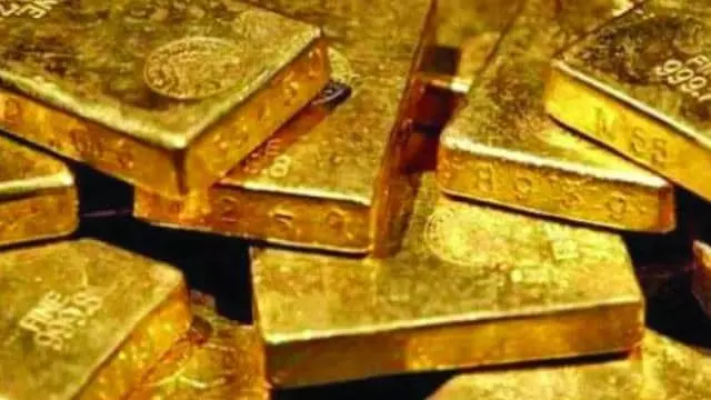 13 लाख का सोना चढ़ाया भक्त ने, शक्तिपीठ अंबा मंदिर में उमड़ी भीड़ 13 लाख का सोना चढ़ाया भक्त ने, शक्तिपीठ अंबा मंदिर में उमड़ी भीड़