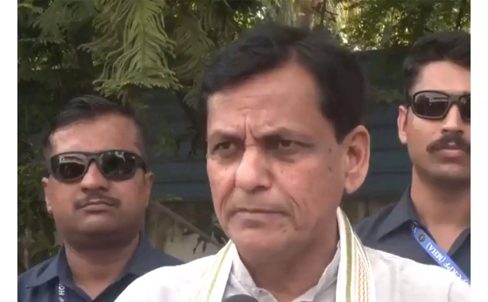 BJP के नित्यानंद राय ने जीविका दीदियों से तेजस्वी यादव के वादों की आलोचना की BJP के नित्यानंद राय ने जीविका दीदियों से तेजस्वी यादव के वादों की आलोचना की