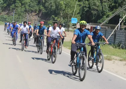 फिट इंडिया’ को बढ़ावा देने सेना और ITBP की साइकिल रैली फिट इंडिया’ को बढ़ावा देने सेना और ITBP की साइकिल रैली